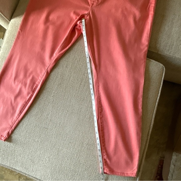 Lane Bryant Women’s Signature Fit Skinny Mid Rise Salmon Jeans Size 26 NWT $79 - Picture 10 of 10